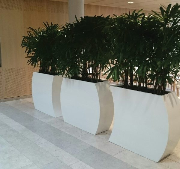 Connect Barrier In-Out Planter